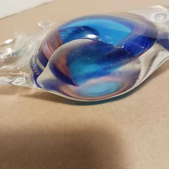 Murano Glass Vintage Hand blown Fish. Ground bottom 8" paperweight - Picture 6 of 6